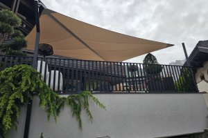 Rollsegel Duo von unten mit 65m2 und 44m2 , Hotel Linder, Wolkenstein Südtirol, 2024