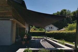 Rollsegel - perfekt gespannt - für Terrasse, Aschau im Chiemgau, 2021