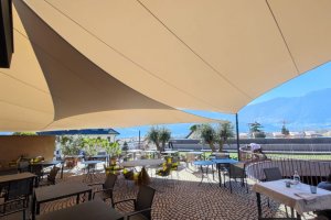 Innenansicht Segel Duo für Hotelterrasse, Hotel Muchele, Burgstall, 2022