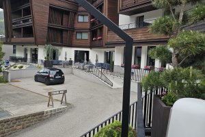 Detailansicht Rollsegel Duo mit 65m2 und 44m2 , Hotel Linder, Wolkenstein Südtirol, 2024
