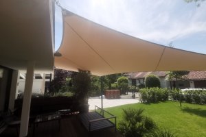 Sonnen- & Wetterschutz - Saisonsegel für Terrasse (Innenansicht), Krailling bei München, 2021