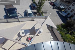 Rollsegel Duo zum optimalen und flexiblen Sonnenschutz, Pflegeheim Vorderes Stubaital, Fulpmes, 2022