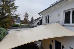 Carport und überdachter Eingangsbereich Detailansicht, Nürnberg 2021