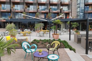 2 Rollsegel geschlossen für Hotelterrasse, Hotel Muchele, Burgstall, 2022