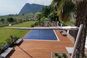 Rollsegel im Poolbereich geschlossen, 2021