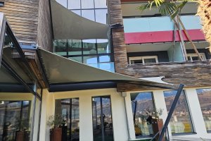 Ganzjahressegel mit wasserdichtem Wandanschluß, Hotel Pazneider Marling bei Meran, 2024