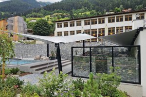 Jahressegel zur Überdachung des Eingangsbereichs; Stubaierhof 78m2; Fulpmes Tirol; 2024