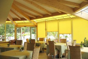 f8e536_ccc21edaa247460bb033ca8ad201f83d