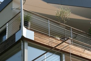 Detail Befestigung für Balkonsegel, Brixen, Südtirol, 2011