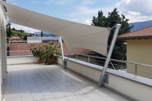 Segel mit Sichtschutz, Tramin, Südtriol, 2018