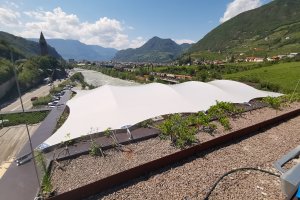 Segel, Terrasse Mila Bozen, 2020