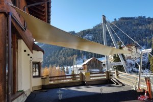 modernes Segeldesign, Sportstadel Serfaus, 2018