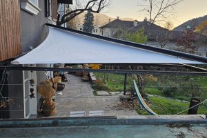 Rollsegel mit Stahl Pergola; Brixen Südtirol; 2024