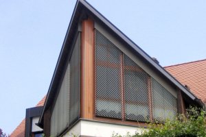 Ansicht draußen - Schrägraffstore