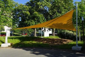 Rollsegel auf Betonfundamente, Südtirol; 2019