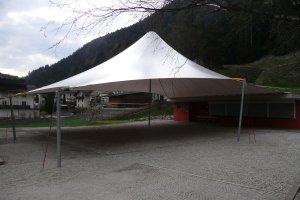 Festplatzüberdachung als Hochpunkt Feuerwehr St. Sigmund